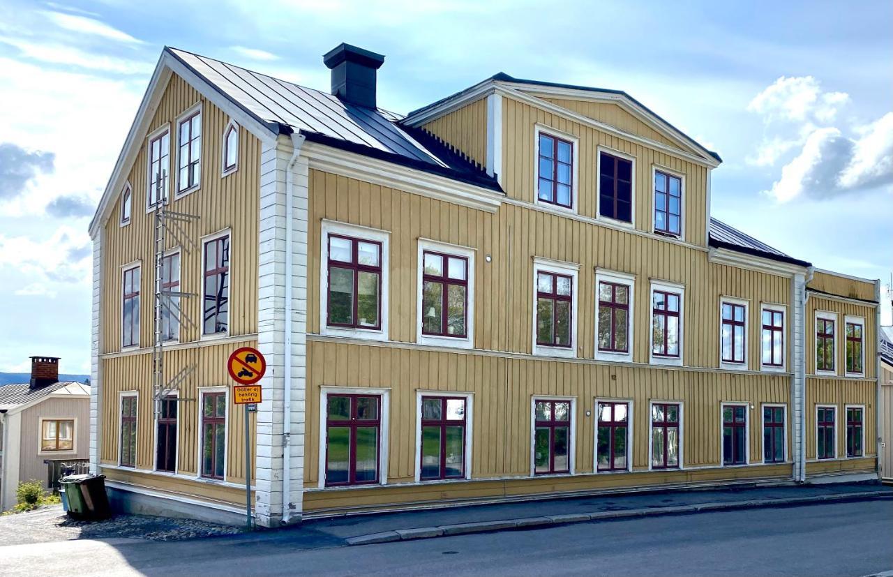 Hernoerum Storgatan - Centrala Laegenheter Härnösand Eksteriør billede